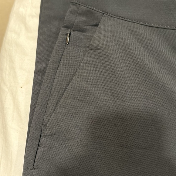 NWT- Banana Republic Flat Front chino Pant 40x29, black - Picture 3 of 5